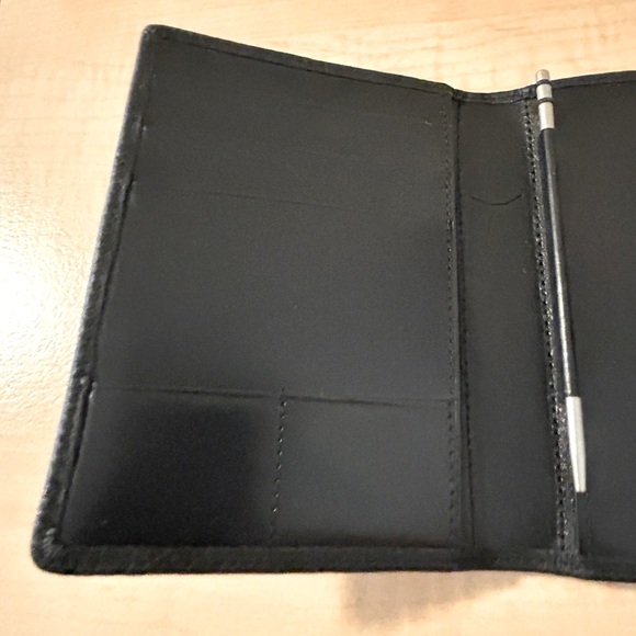 Dooney and Bourke Notepad Wallet Black - Picture 6 of 8